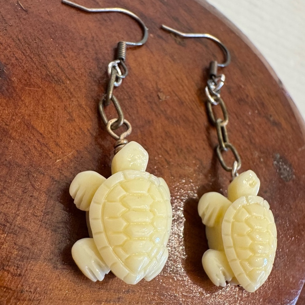 925 Sterling Silver Vintage Native Turtle Animal Antler Carved Earrings Dangle
